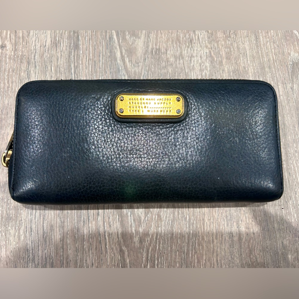 Marc Jacobs soft pebble leather wallet